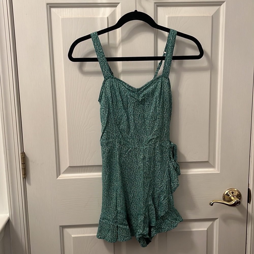 Hollister ditsy wrap floral romper